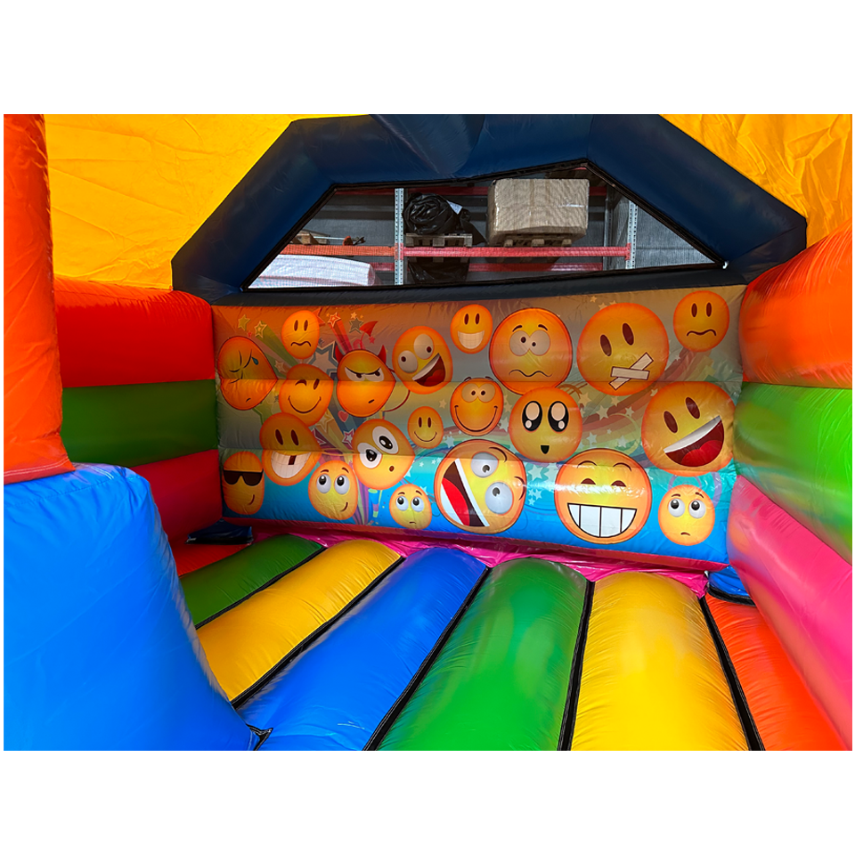 Achtermuur vol met emojis