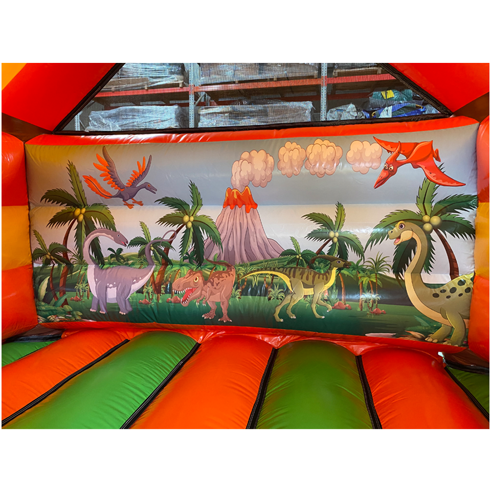 Achtermuur met dinos
